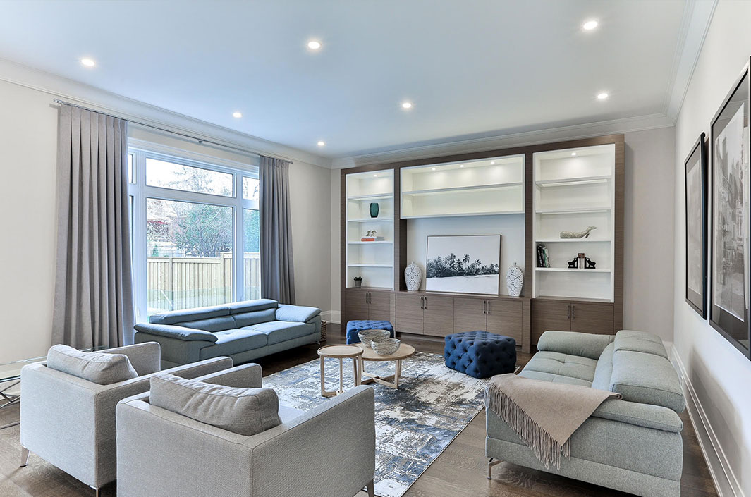Contemporary window treatment in a modern room